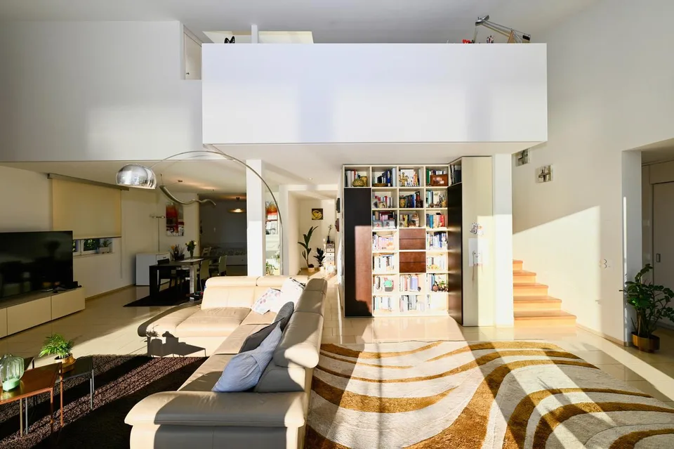 Elegante Attico Duplex con Vista Spettacolare sul Lago di Lugano – foto 11 di 26
