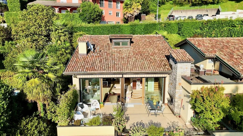 Elegante Attico Duplex con Vista Spettacolare sul Lago di Lugano – foto 8 di 26