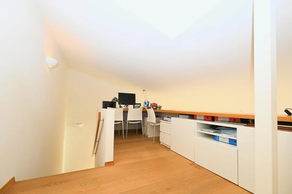 Elegante Attico Duplex con Vista Spettacolare sul Lago di Lugano – foto 22 di 26