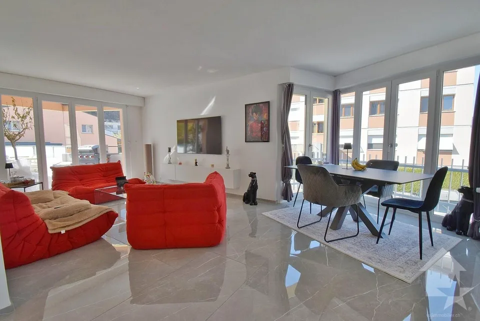Joli 4.5 pièces, complètement rénové avec une grande terrasse