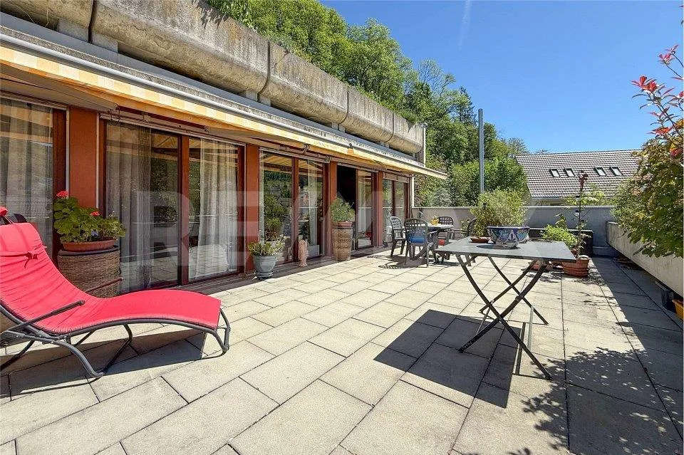Appartamento con terrazza e giardino aggiuntivo in Zeiningen in vendita