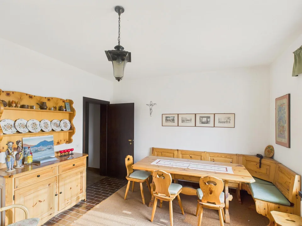 Spacious 7.5-room villa with large garden in Vacallo – photo 7 of 14