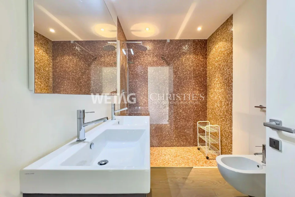 Residenza Emerald Living: appartamento moderno a Lugano-Paradiso con vista sul lago di Lugano in vendita