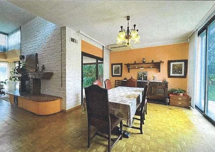 Villa con piscina e ampio terreno