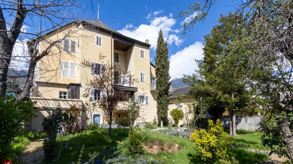 HABITATION DE MAITRE D'EXCEPTION EN PLEIN CŒUR DE SIERRE – Foto 13 von 15