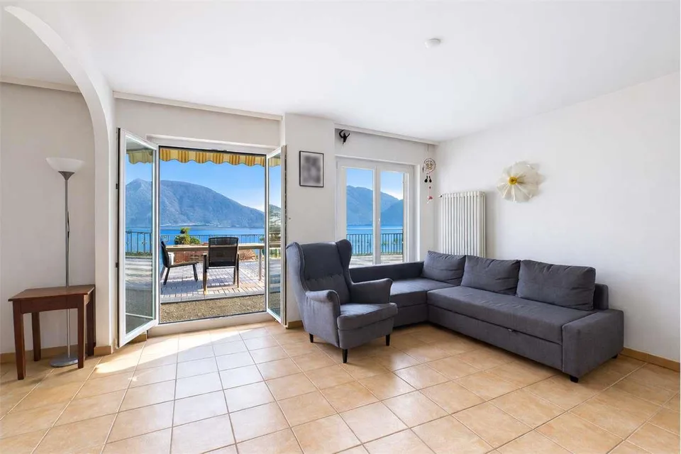 Melide - Helles Dachgeschoss mit 6.5 Zimmern und Seeblick – Foto 8 von 13