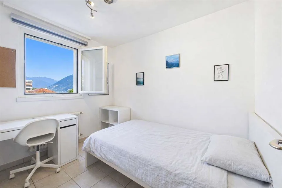 Melide - Helles Dachgeschoss mit 6.5 Zimmern und Seeblick – Foto 10 von 13