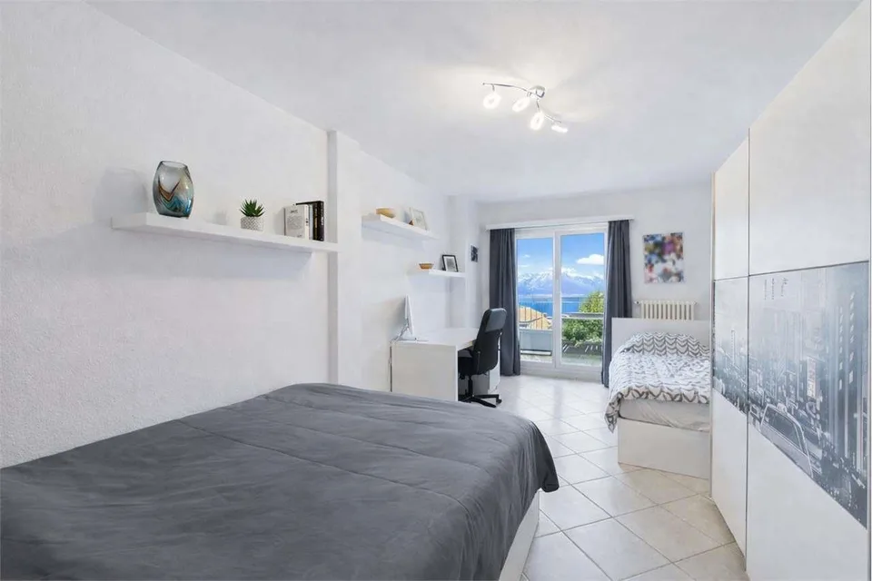 Melide - Helles Dachgeschoss mit 6.5 Zimmern und Seeblick – Foto 11 von 13