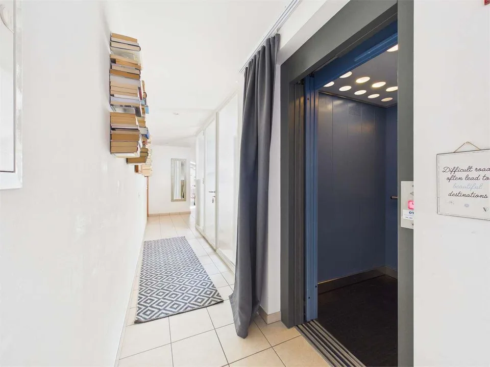 Melide - Helles Dachgeschoss mit 6.5 Zimmern und Seeblick – Foto 13 von 13