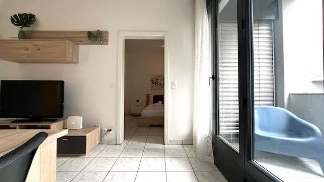 Appartamento luminoso con grande terrazza coperta e potenziale due uni
