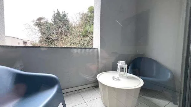 Appartamento luminoso con grande terrazza coperta e potenziale due uni
