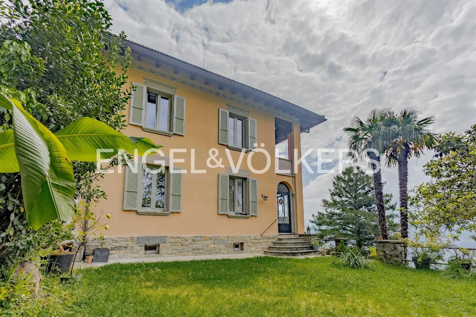 Epochenvilla im Park mit Seeblick (79) – Foto 8 von 14