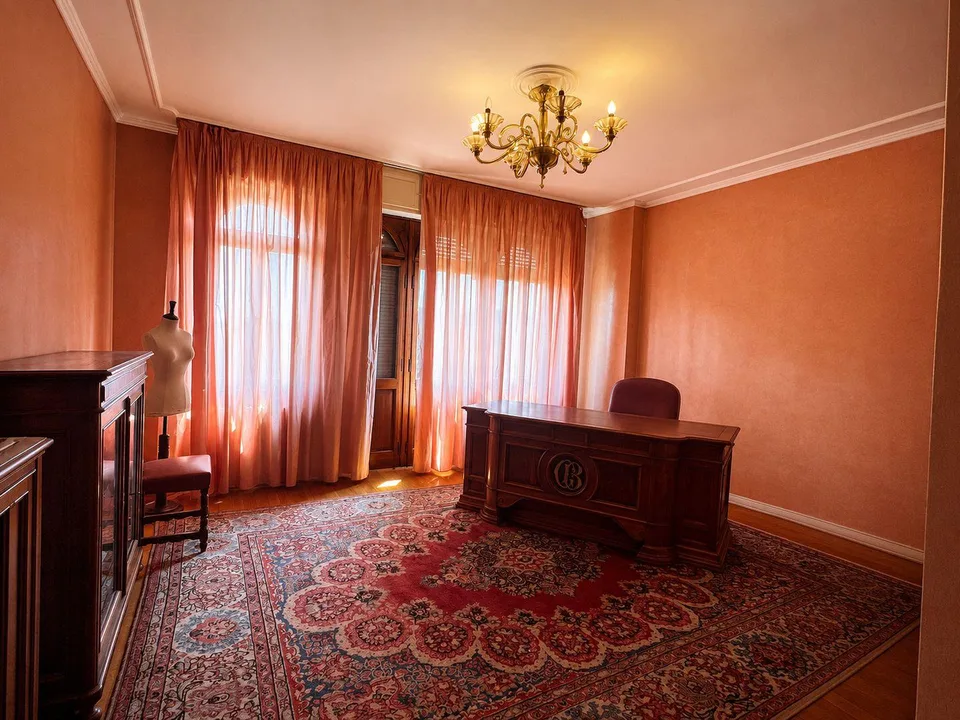Prestigiosa Villa aus der Epoche in ruhiger und sonniger Wohngegend – Foto 13 von 23