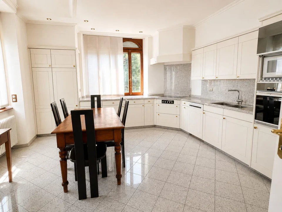 Prestigiosa Villa aus der Epoche in ruhiger und sonniger Wohngegend – Foto 6 von 23