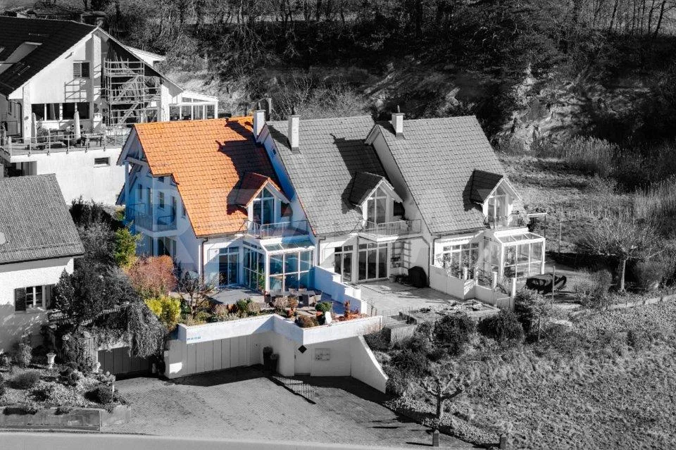 Casa a schiera d'angolo attraente con vista aperta