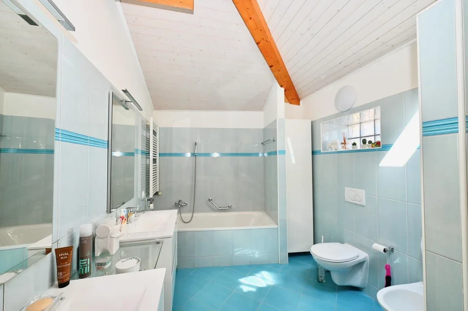 Casa con 2 Appartamenti e Giardino vicino a TASIS e Lugano – Foto 14 von 19
