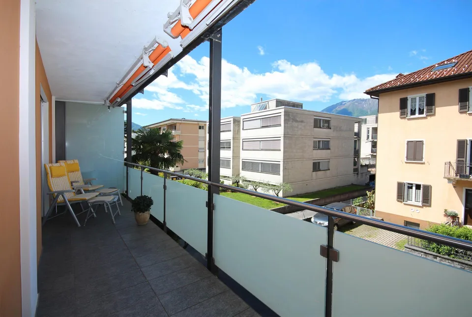 Gepflegte 2.5-Zimmer-Eigentumswohnung mit grossem Balkon