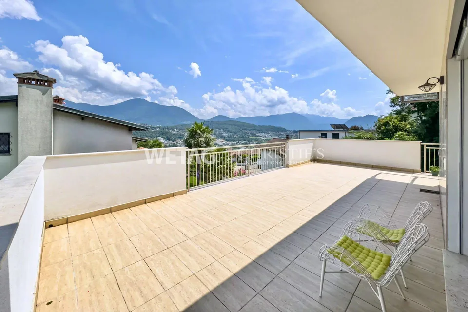 Lugano-Gravesano: Modern Villa with large terrace &amp; sauna for sale
