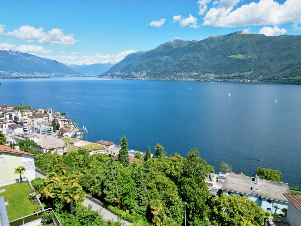 Ihre Ferienresidenz am Lago Maggiore, wo das Blau niemals endet