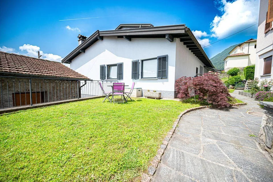 Wunderschönes Einfamilienhaus mit der Möglichkeit, es in zwei Wohnungen aufzuteilen, umgeben von Natur – Foto 14 von 16