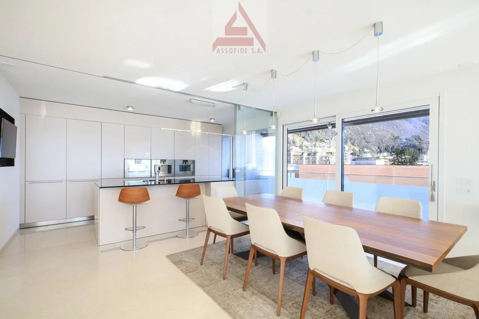 Luxuriöse Attika-Duplex-Wohnung / Lussuoso attico duplex