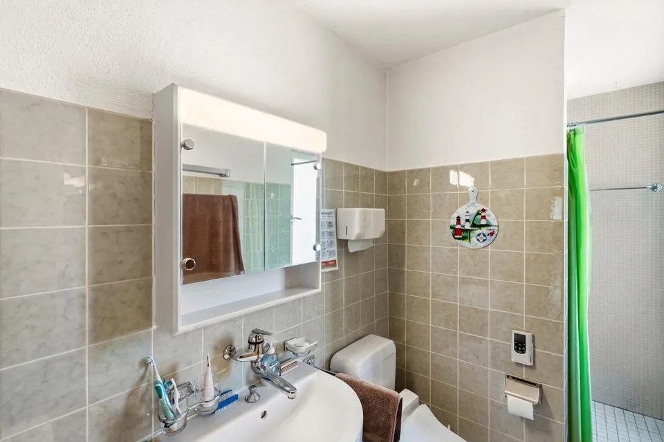 Charmante 5.5-Zimmer-Dachwohnung mit Seeblick in Meilen – foto 9 di 11