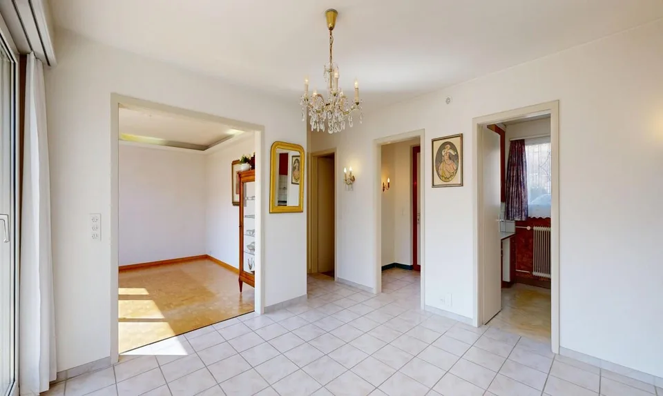Charmant maison individuelle de 5,5 pièces avec beaucoup de potentiel