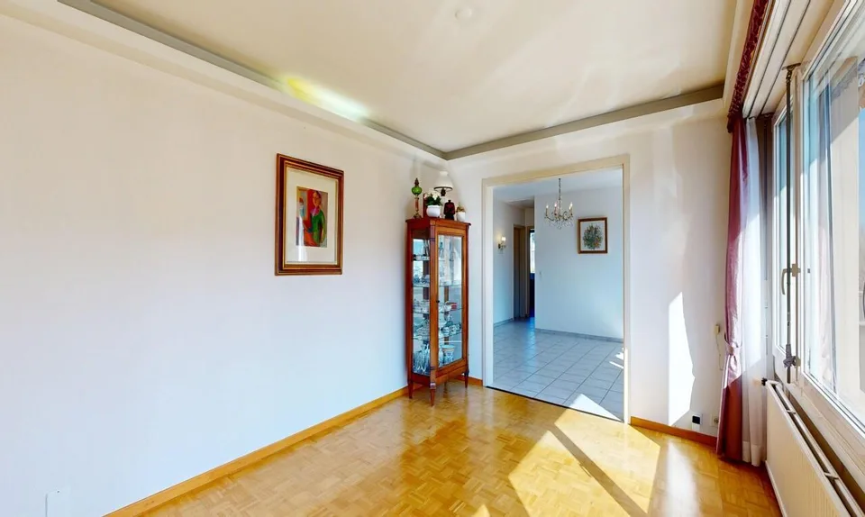 Affascinante casa indipendente di 5,5 locali con molto potenziale