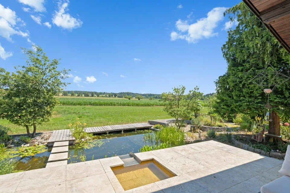 Unique panoramic view and beautiful garden