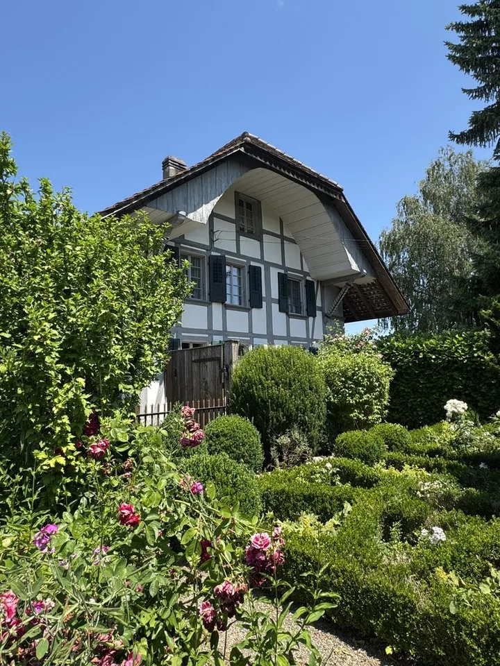 Wunderbares Rieghaus mit Werkstatt und Baulandreserve