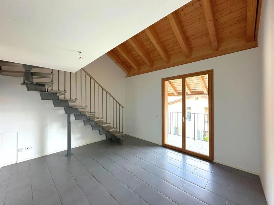 Caratteristico appartamento duplex di 3.5 locali, ultimo piano