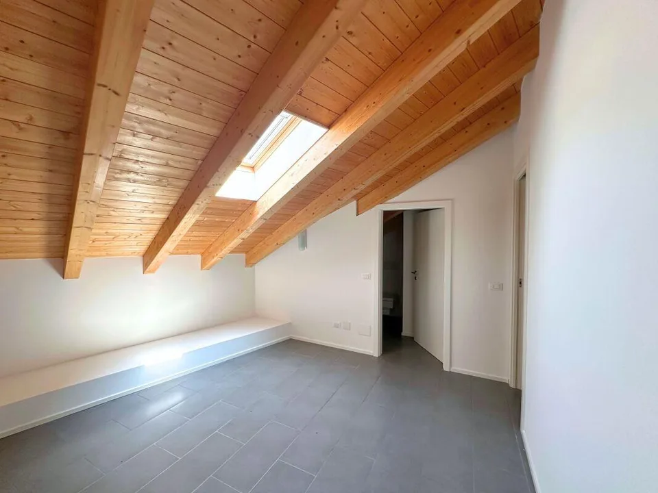 Charakteristische 3.5-Zimmer-Duplexwohnung im letzten Stock – Foto 14 von 20