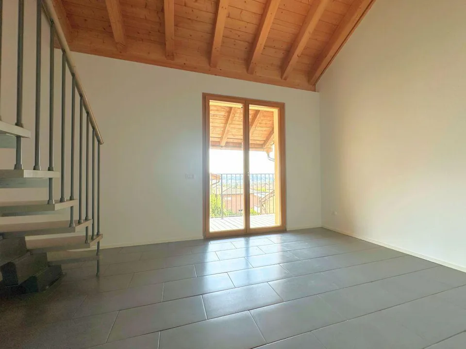 Caratteristico appartamento duplex di 3.5 locali, ultimo piano