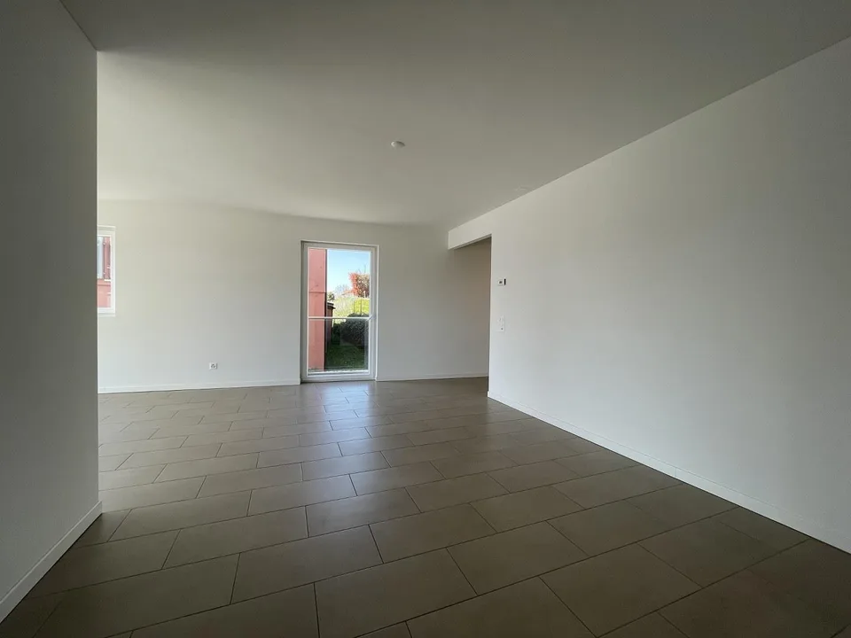 APPARTAMENTO 4.5 LOCALI CON VISTA APERTA – foto 7 di 13