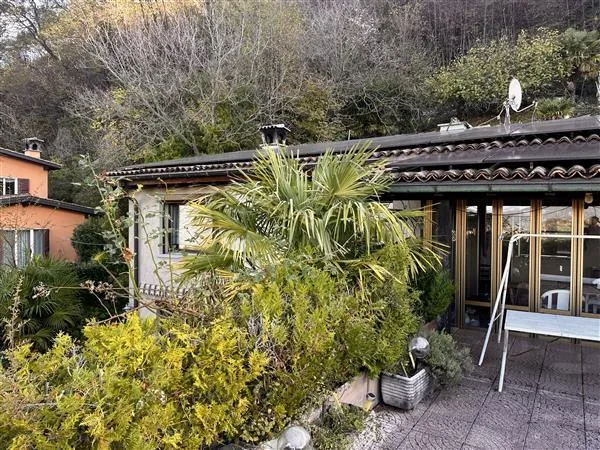 Carabbia: Casa unifamiliare 7.5 locali – foto 8 di 12