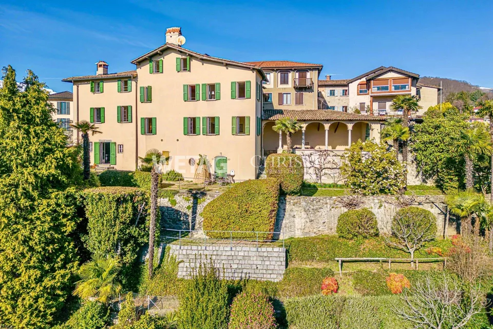 Lugano-Comano: "Casa Cappellanica di San Carlo", ein historisches H...