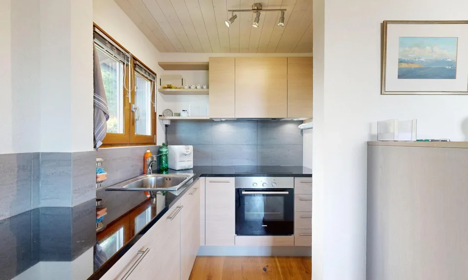 Magnificent renovated chalet with studio - Sale to foreigners possible