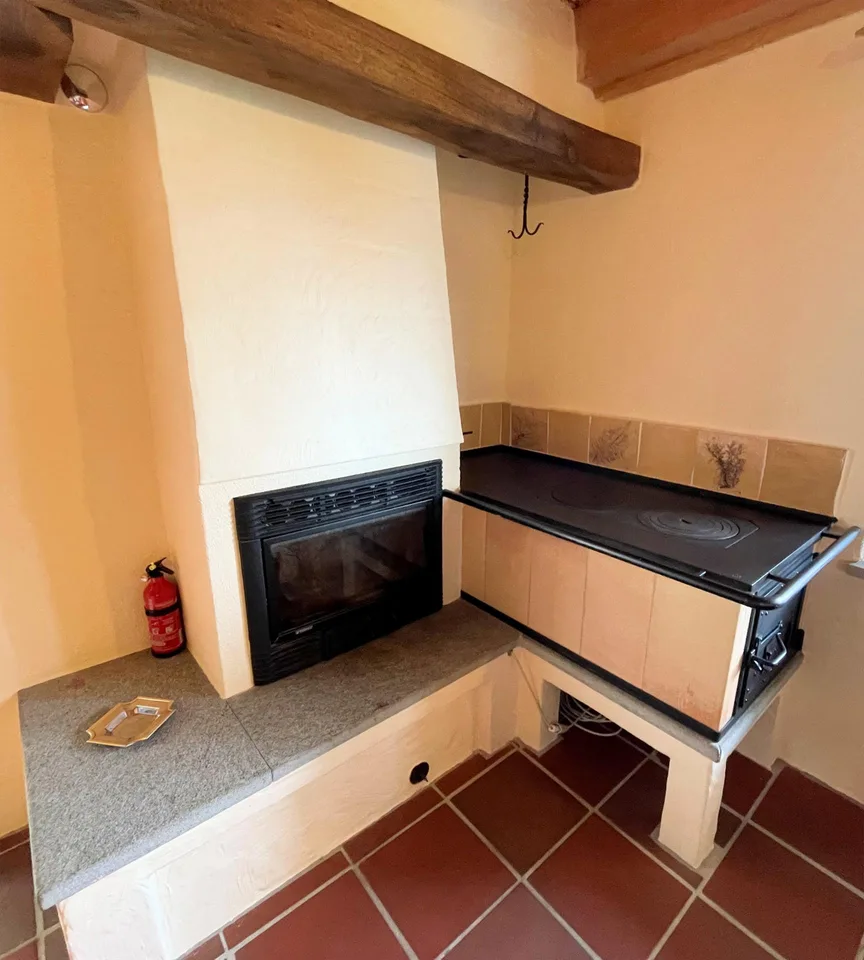 Maison rustique très bien rénovée avec vue panoramique imprenable – photo 7 sur 13