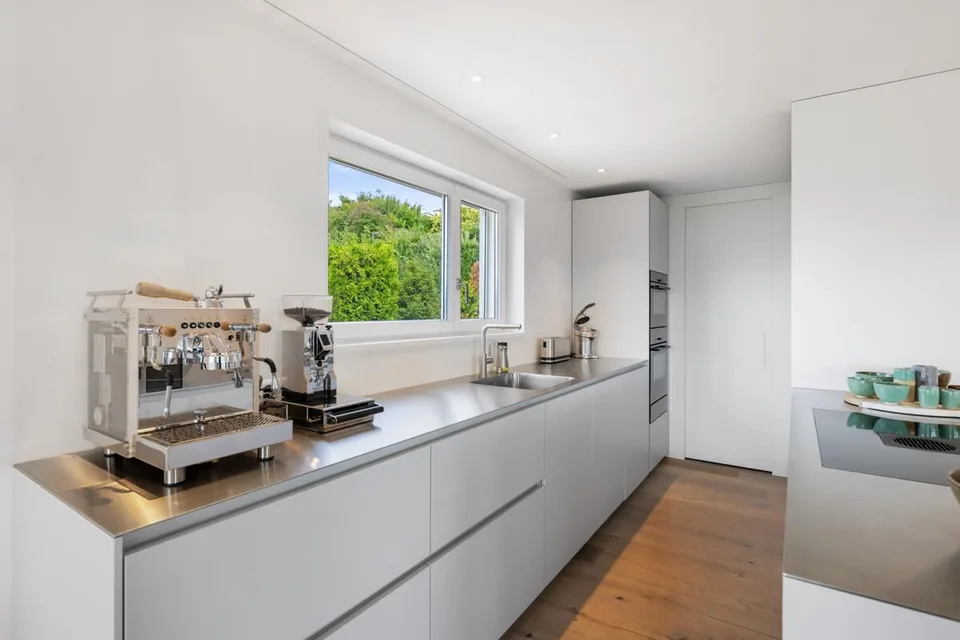 Attraktive 3.5-Zimmer-Wohnung mit Gartenidylle in Herrliberg