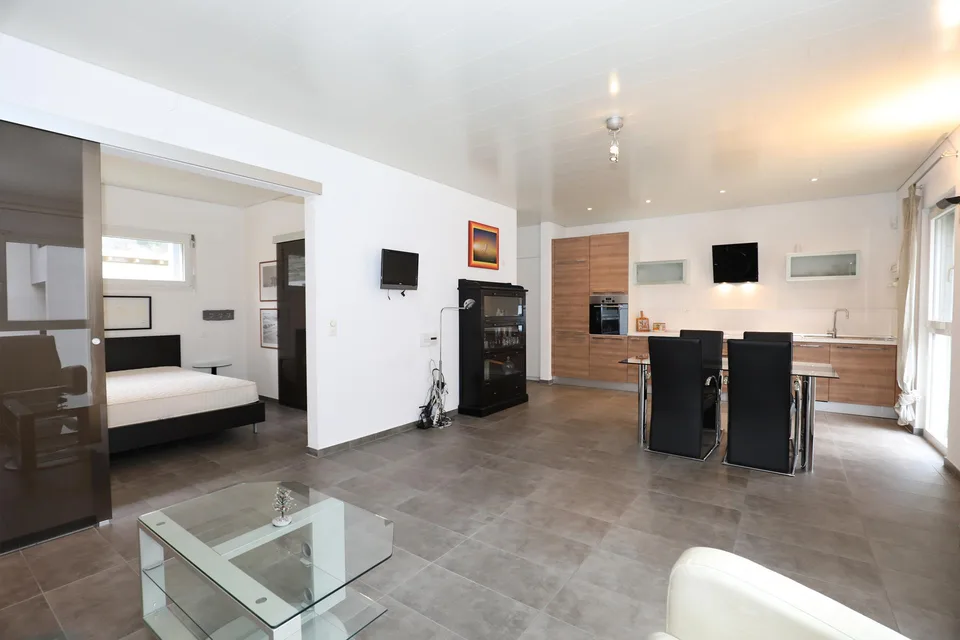 Moderne 2-Zimmer-Eigentumswohnung in ruhiger Gegend in San Vittore – photo 9 sur 17