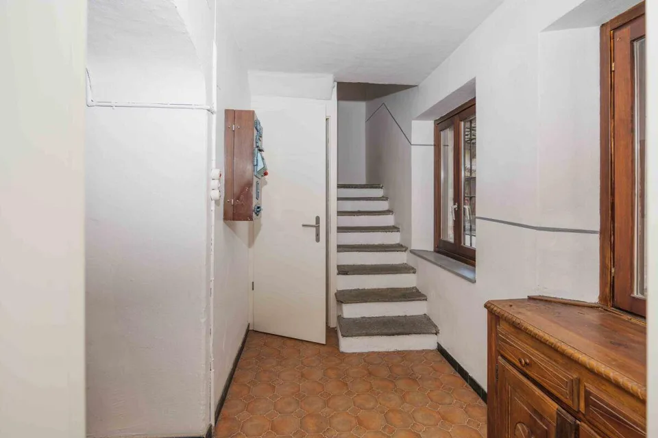ZU VERKAUFEN IN VERSCIO - EINFAMILIENHAUS IN DER ALTSTADT