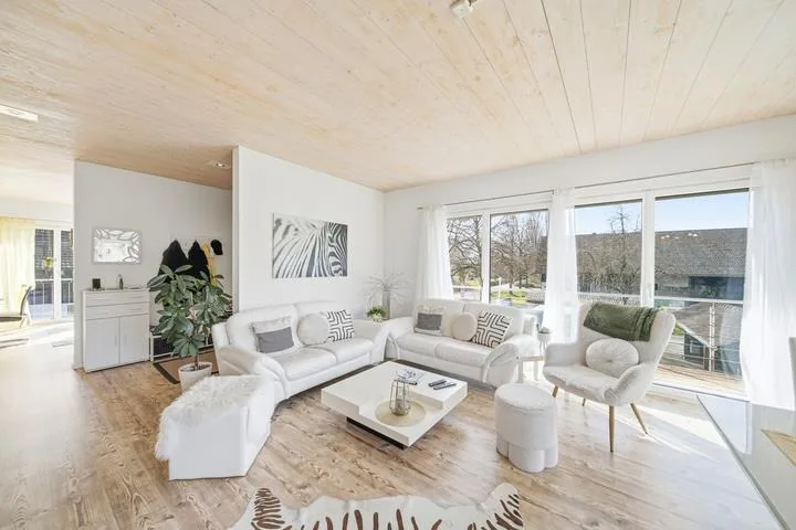 HAUSGEFÜHL PUR - BUNGALOW MIT GROSSEM GARTEN