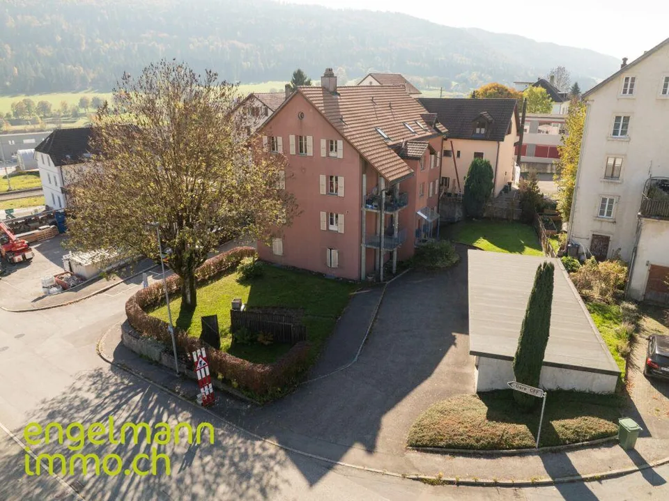 Spacieux appartement en duplex de 8.5 pièces / Grosse 8.5-Zimmer Duplexwohnung