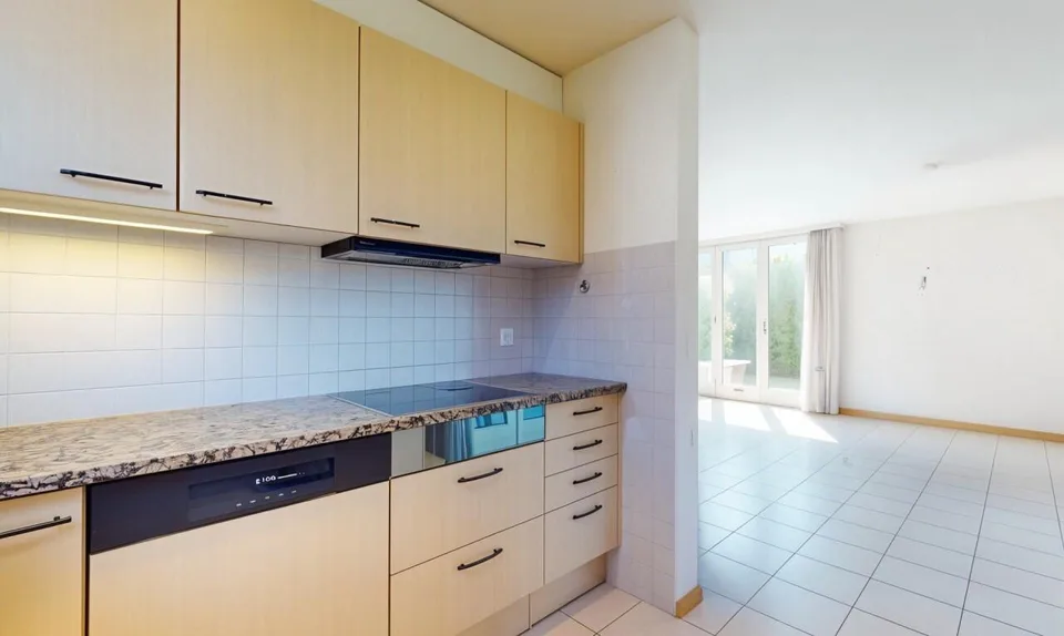 Freistehendes EFH mit Gartenidylle und separate Garage