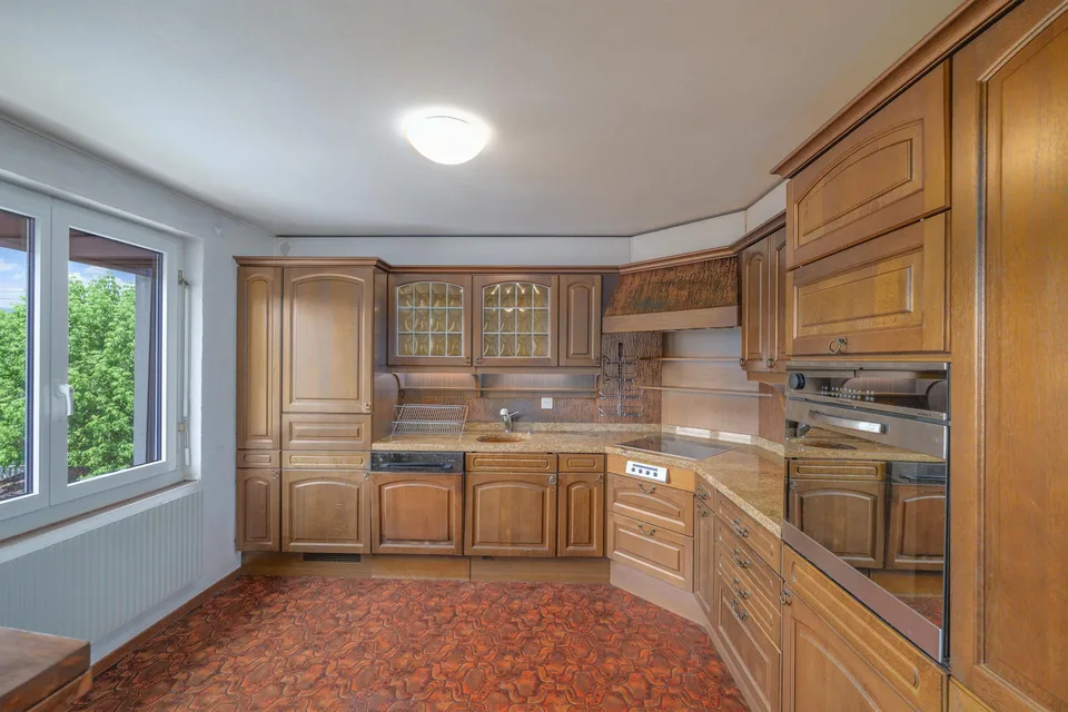 Freistehendes 5-Zimmer-Einfamilienhaus mit Garten in Studen – Foto 8 von 33