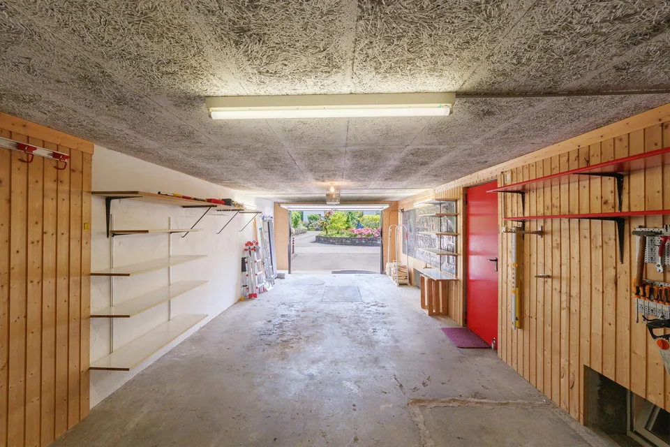 Freistehendes 5-Zimmer-Einfamilienhaus mit Garten in Studen – Foto 14 von 33