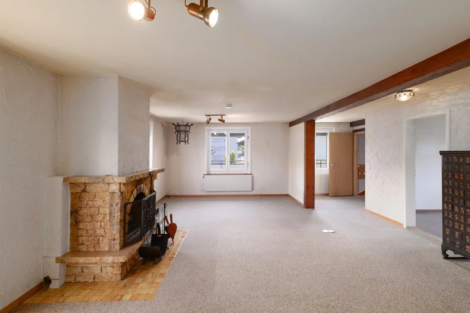 Freistehendes 5-Zimmer-Einfamilienhaus mit Garten in Studen – Foto 6 von 33