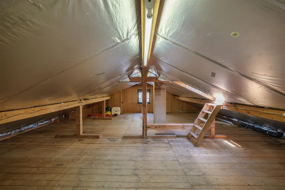 Freistehendes 5-Zimmer-Einfamilienhaus mit Garten in Studen – Foto 13 von 33