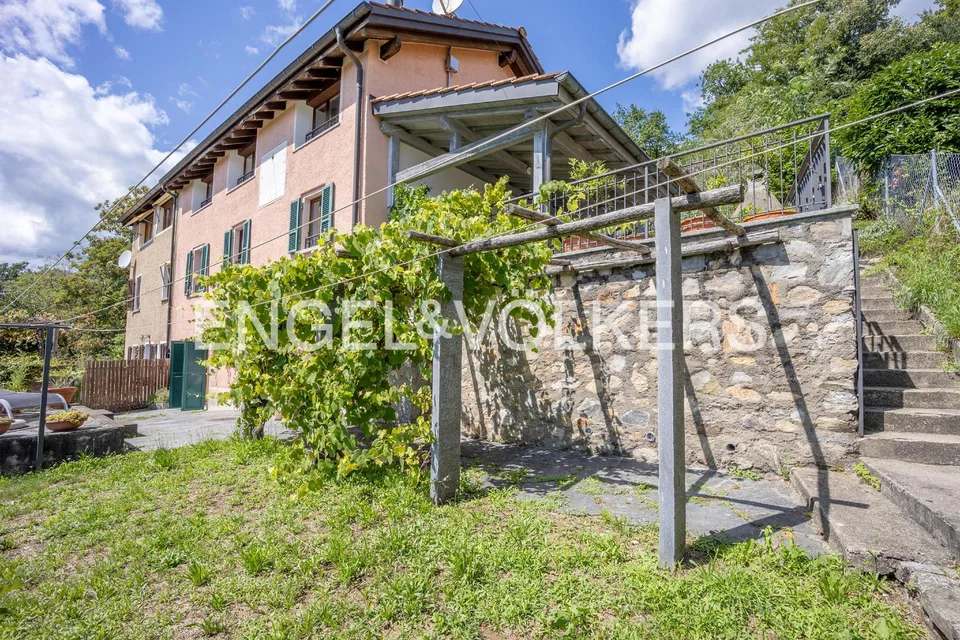 Friedensoase auf drei Ebenen im Grünen