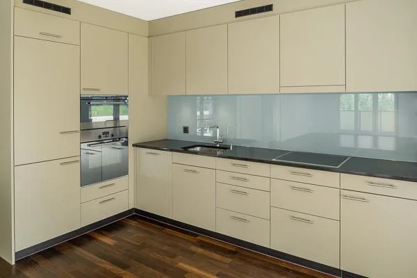 MIETEN OHNE KAUTION-Grosszügige und moderne 2.5 Zimmer-Wohnung im N...